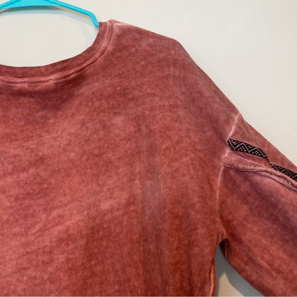 POL Distressed Boho Aztec Sweatshirt Size Medium - Picture 8 of 12